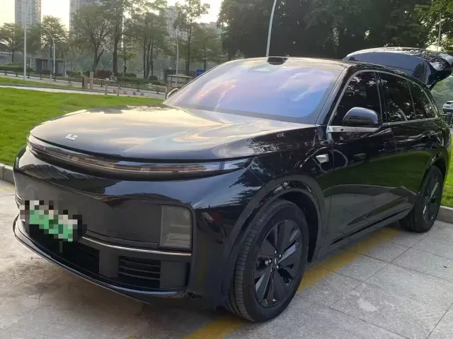Фотография автомобиля — Li Auto L7