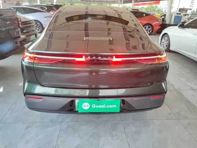 Geely Galaxy Xingyao 8 — Фото автомобиля 5