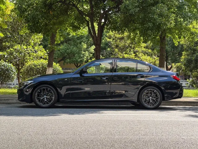 BMW 3 Series — Фото автомобиля 7