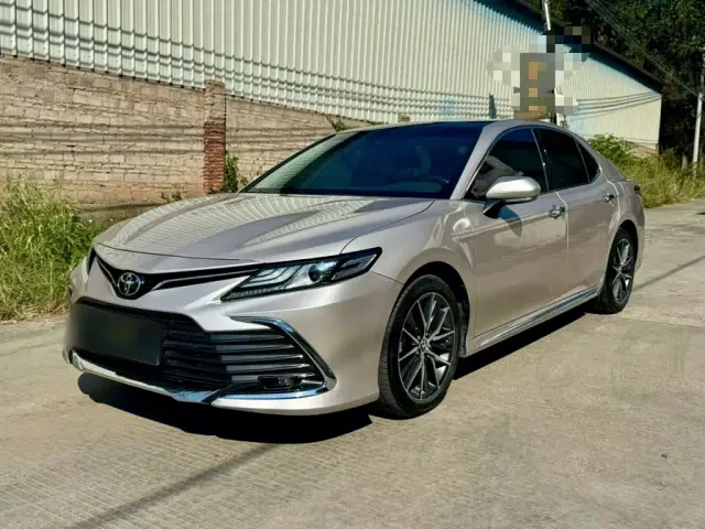 Фотография автомобиля — Toyota Camry