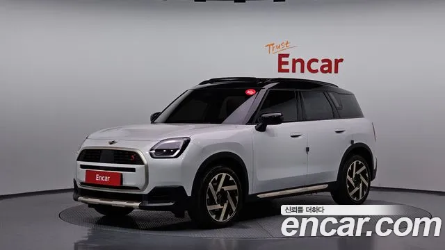 Фотография автомобиля — MINI Countryman Generation 3