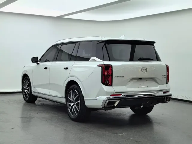 GAC Trumpchi GS8 — Фото автомобиля 4