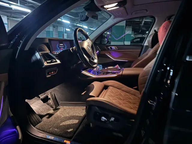 BMW X7 — Фото автомобиля 2