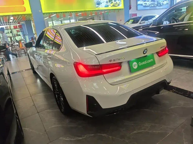 BMW 3 Series — Фото автомобиля 4
