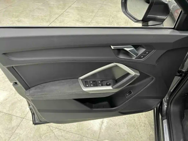 Audi Q3 — Фото автомобиля 16