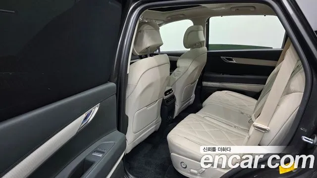 Genesis GV80 — Фото автомобиля 17