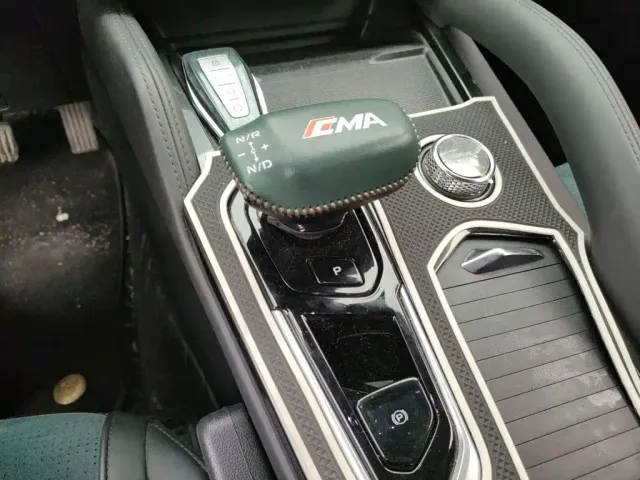 Geely Xingyue L — Фото автомобиля 6