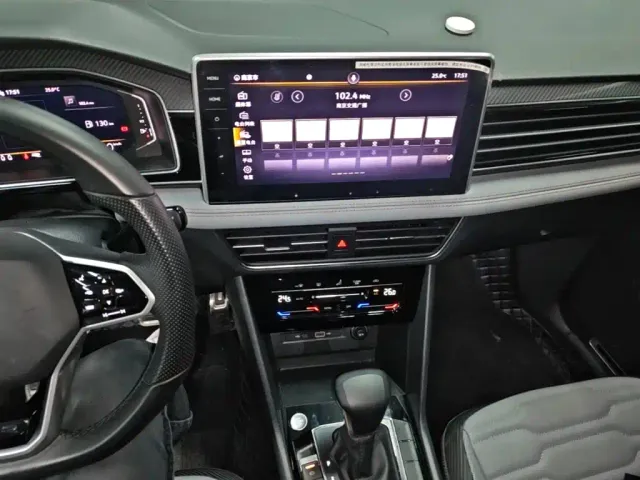 Volkswagen Tiguan X — Фото автомобиля 12