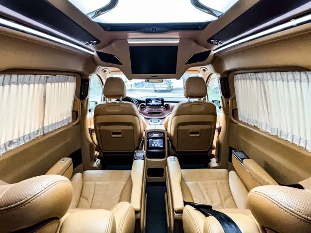 Mercedes-Benz V-Class — Фото автомобиля 11