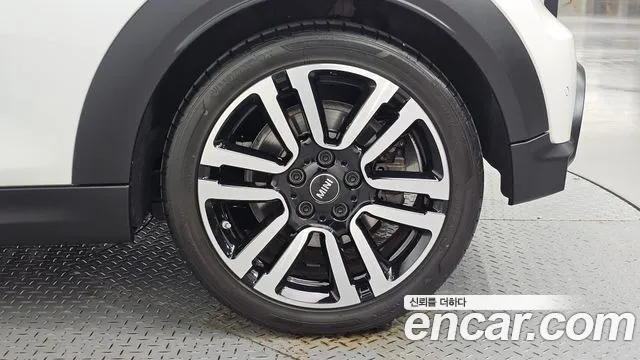 Mini Cooper — Фото автомобиля 21