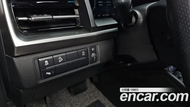 KG_Mobility_Ssangyong Rexton Новый Rexton Sport Khan Дизель 2.2 4WD — Фото автомобиля 18