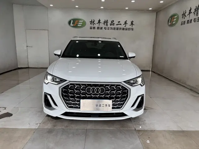 Audi Q3 — Фото автомобиля 2