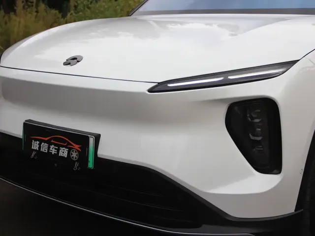 Nio ES6 — Фото автомобиля 10