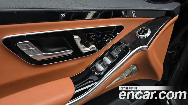 Mercedes-Benz S-Class — Фото автомобиля 14