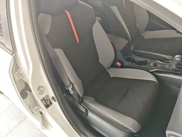 Toyota Corolla — Фото автомобиля 24
