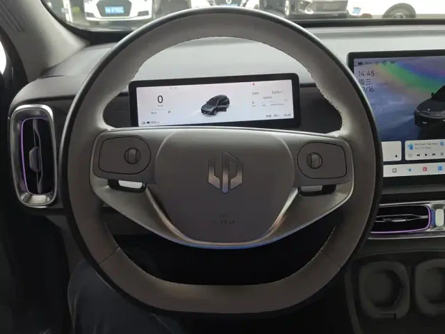 Leapmotor B10 — Фото автомобиля 15