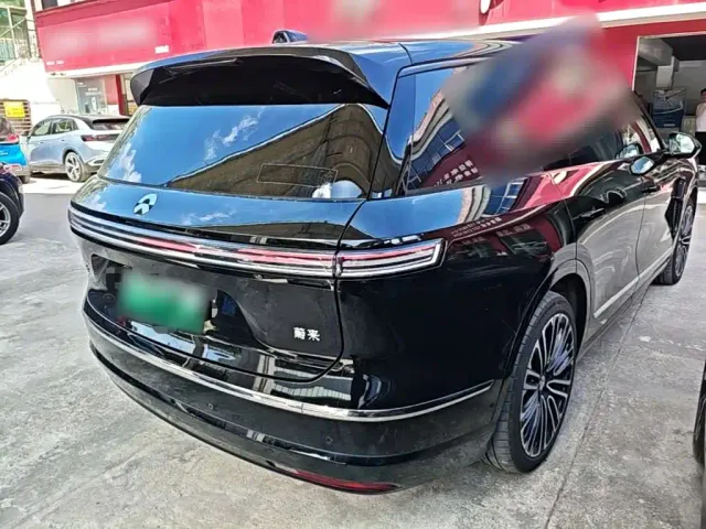Nio ES8 — Фото автомобиля 6