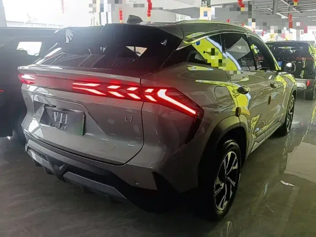 Geely Galaxy L7 — Фото автомобиля 6