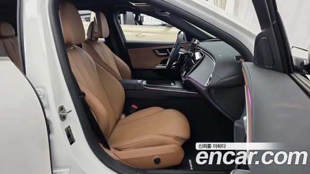 Mercedes-Benz E-Class — Фото автомобиля 10