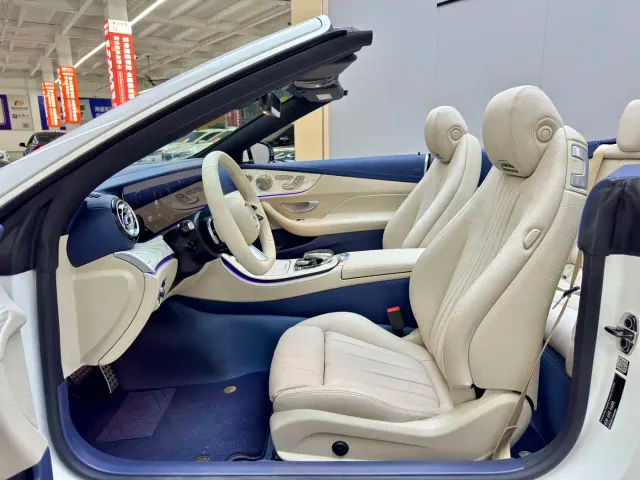 Mercedes-Benz E-Class — Фото автомобиля 5