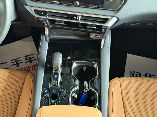 Lexus RX — Фото автомобиля 12
