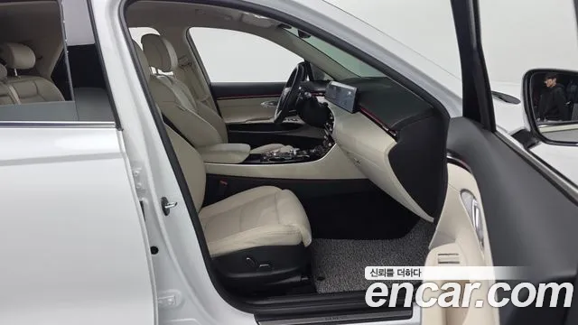 Genesis GV70 2.5T Бензин 2WD — Фото автомобиля 12