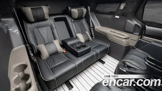 Kia Canival Новый Carnival 4 поколение Бензин 9 мест Hi-Limousine (Спецкузов) — Фото автомобиля 16