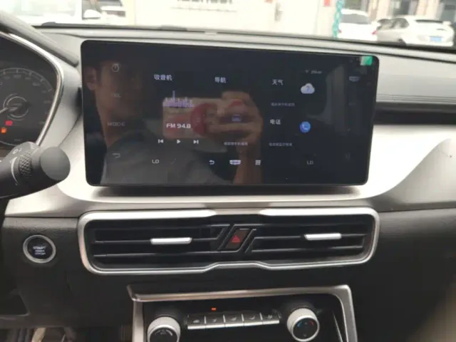 Geely Binyue 2025 1.5L CVT Super Edition — Фото автомобиля 8