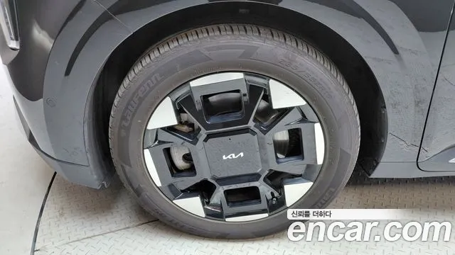 Kia Carnival Generation 4 — Фото автомобиля 5
