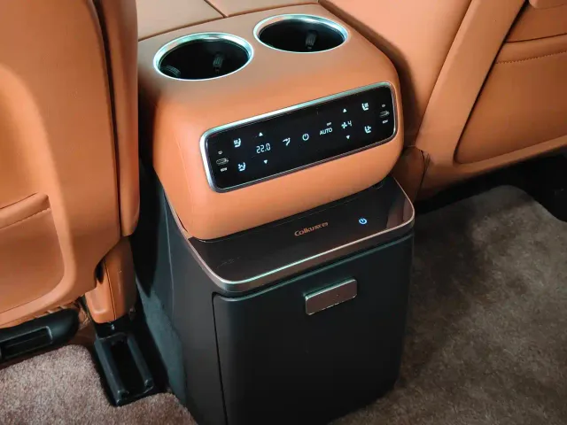 Li Auto L8 — Фото автомобиля 5