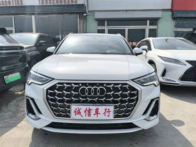 Audi Q3 — Фото автомобиля 2