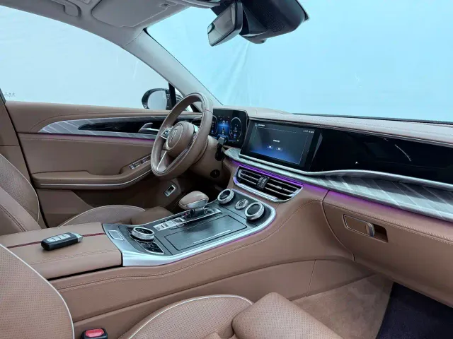 Hongqi H9 — Фото автомобиля 8
