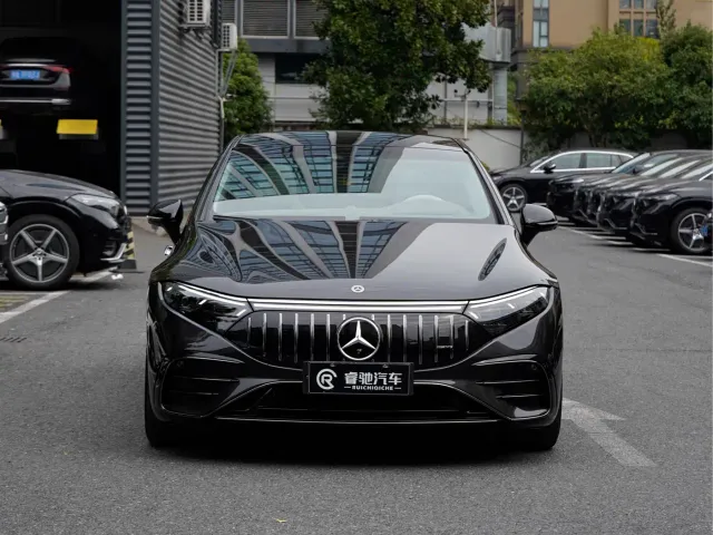 Mercedes-Benz EQS AMG — Фото автомобиля 2