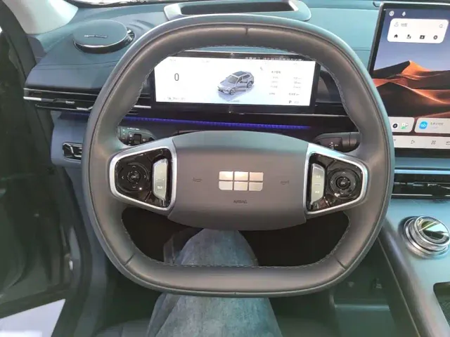 Geely Galaxy E5 — Фото автомобиля 10