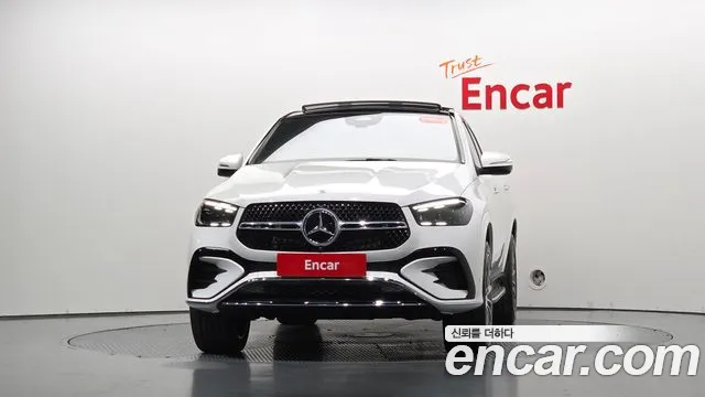 Mercedes-Benz GLE-Class — Фото автомобиля 3