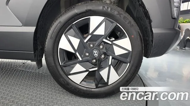 Hyundai Kona — Фото автомобиля 6