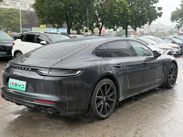 Porsche Panamera — Фото автомобиля 11