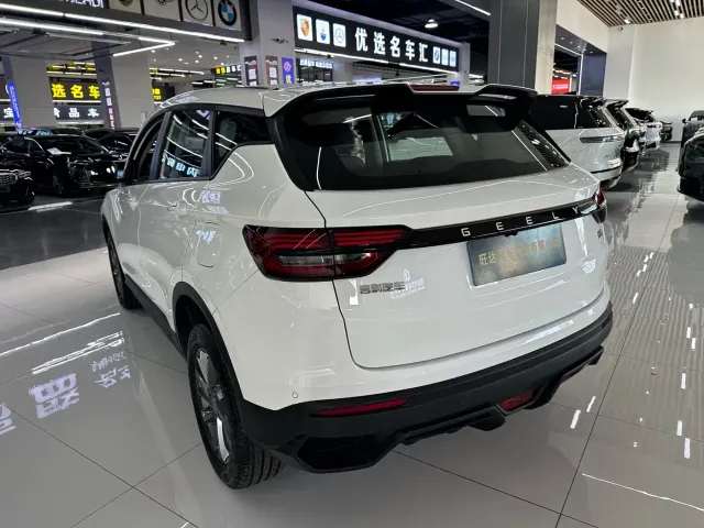 Geely Binyue — Фото автомобиля 22