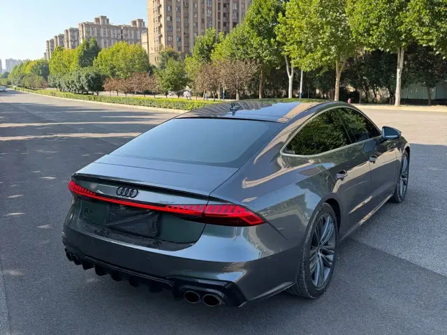 Audi A7 — Фото автомобиля 7