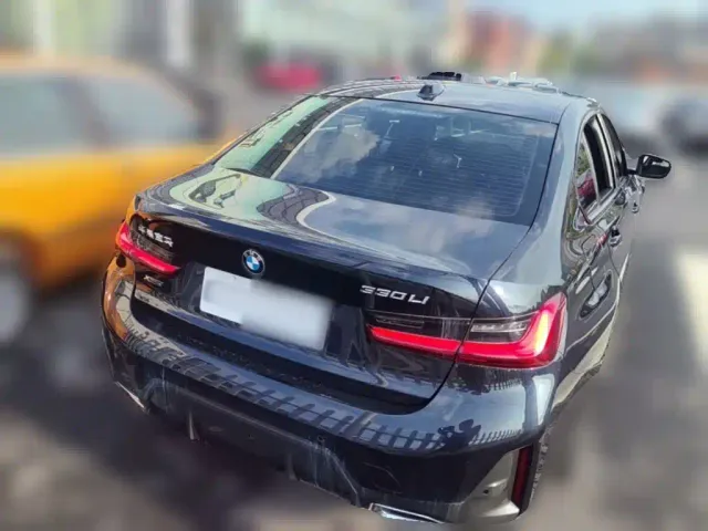 BMW 3 Series — Фото автомобиля 7