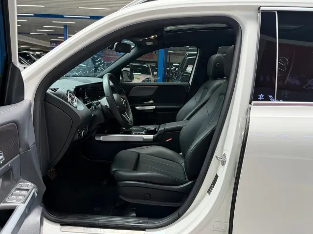 Mercedes-Benz GLB-Class — Фото автомобиля 6