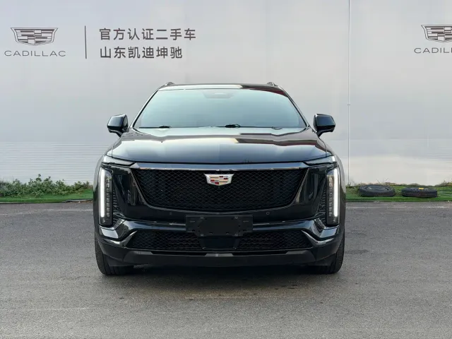 Cadillac XT5 — Фото автомобиля 2