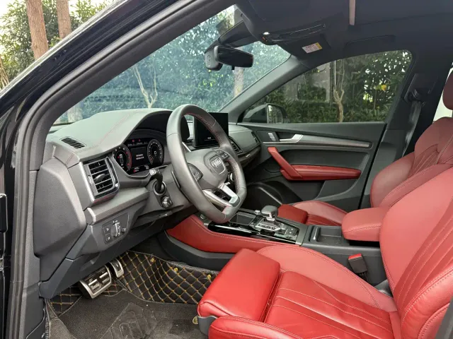 Audi Q5L — Фото автомобиля 4