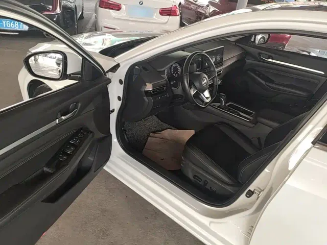 Nissan Teana — Фото автомобиля 11