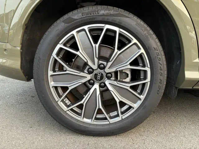 Audi Q5L — Фото автомобиля 11