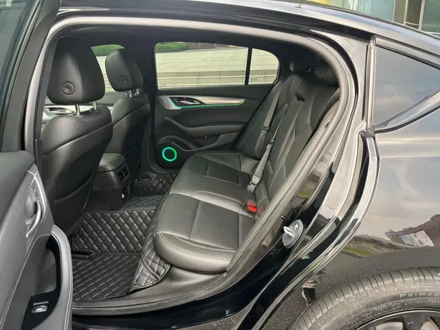 Cadillac CT5 — Фото автомобиля 8