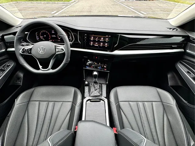 Volkswagen Passat — Фото автомобиля 8