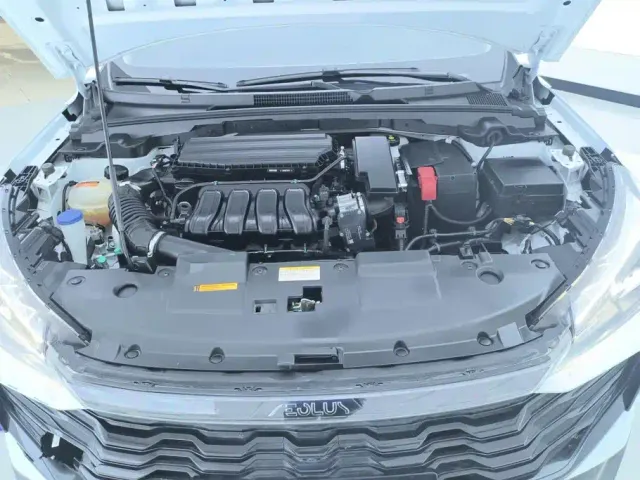 Dongfeng Yixuan — Фото автомобиля 10