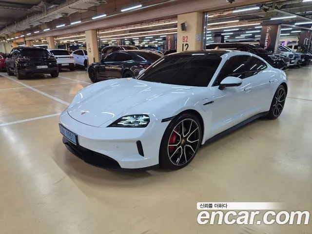 Фотография автомобиля — Porsche Taycan