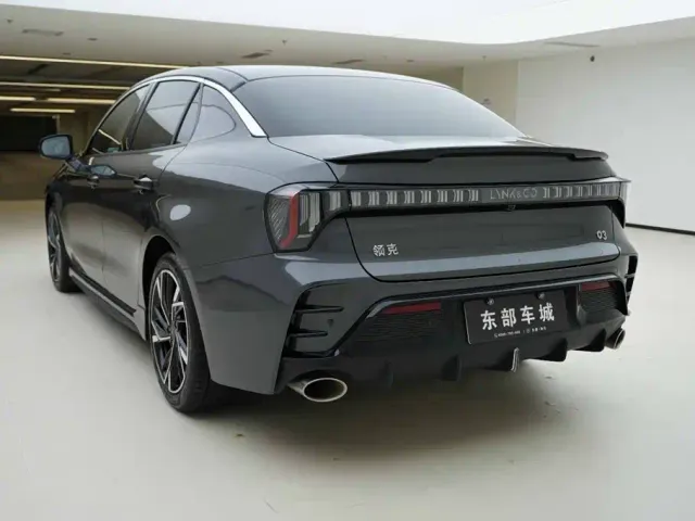 Lynk & Co 03 — Фото автомобиля 4